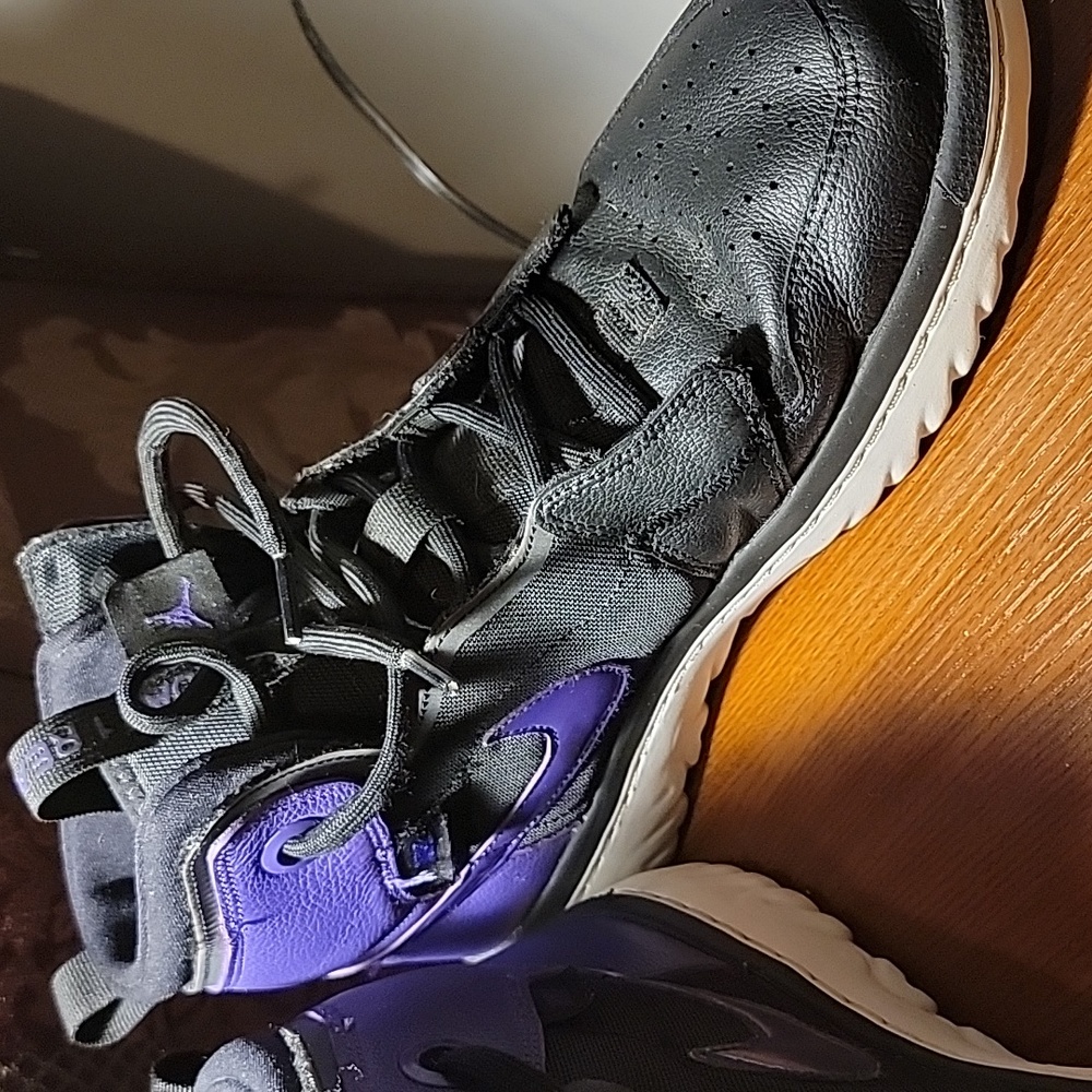 Jordan 1 High React - Picture 5 of 9